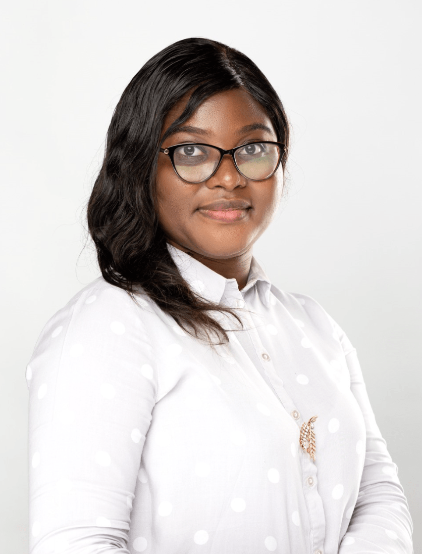 Head shot of Oluwapelumi Shodubi