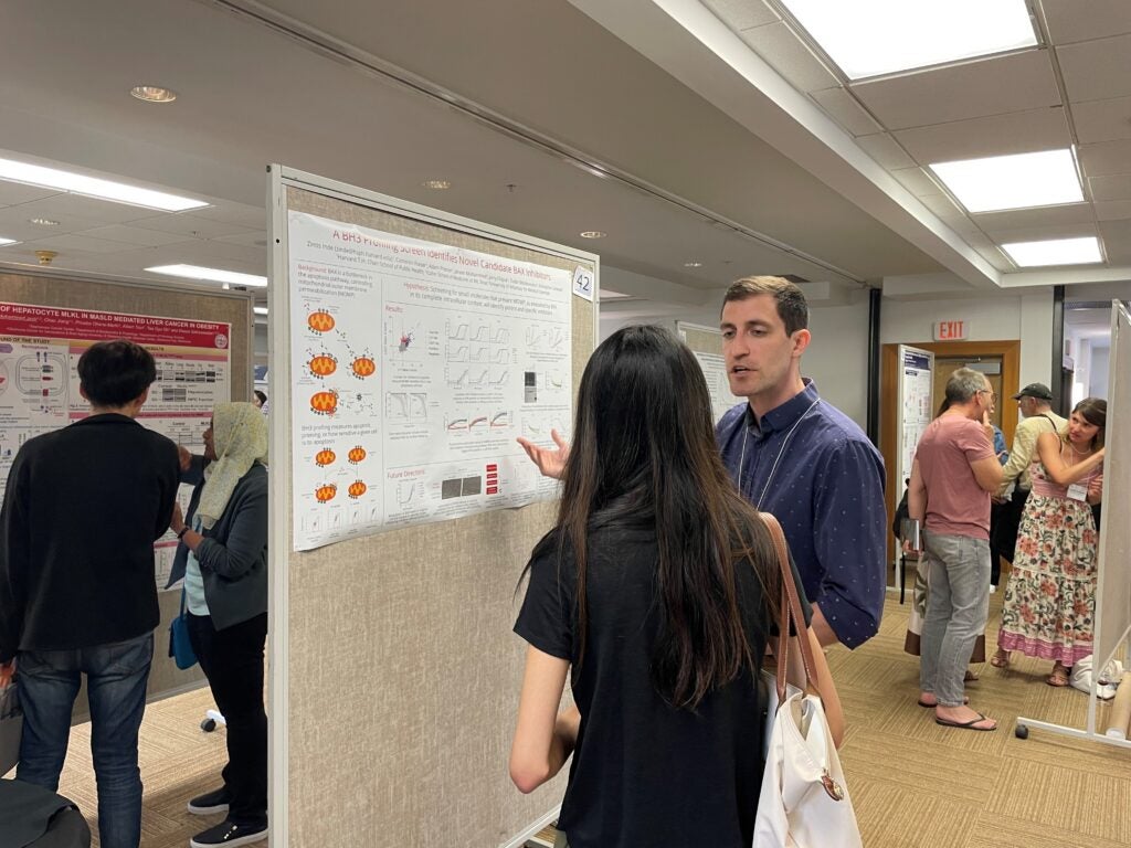Zintis presenting at Gordon Research Conference