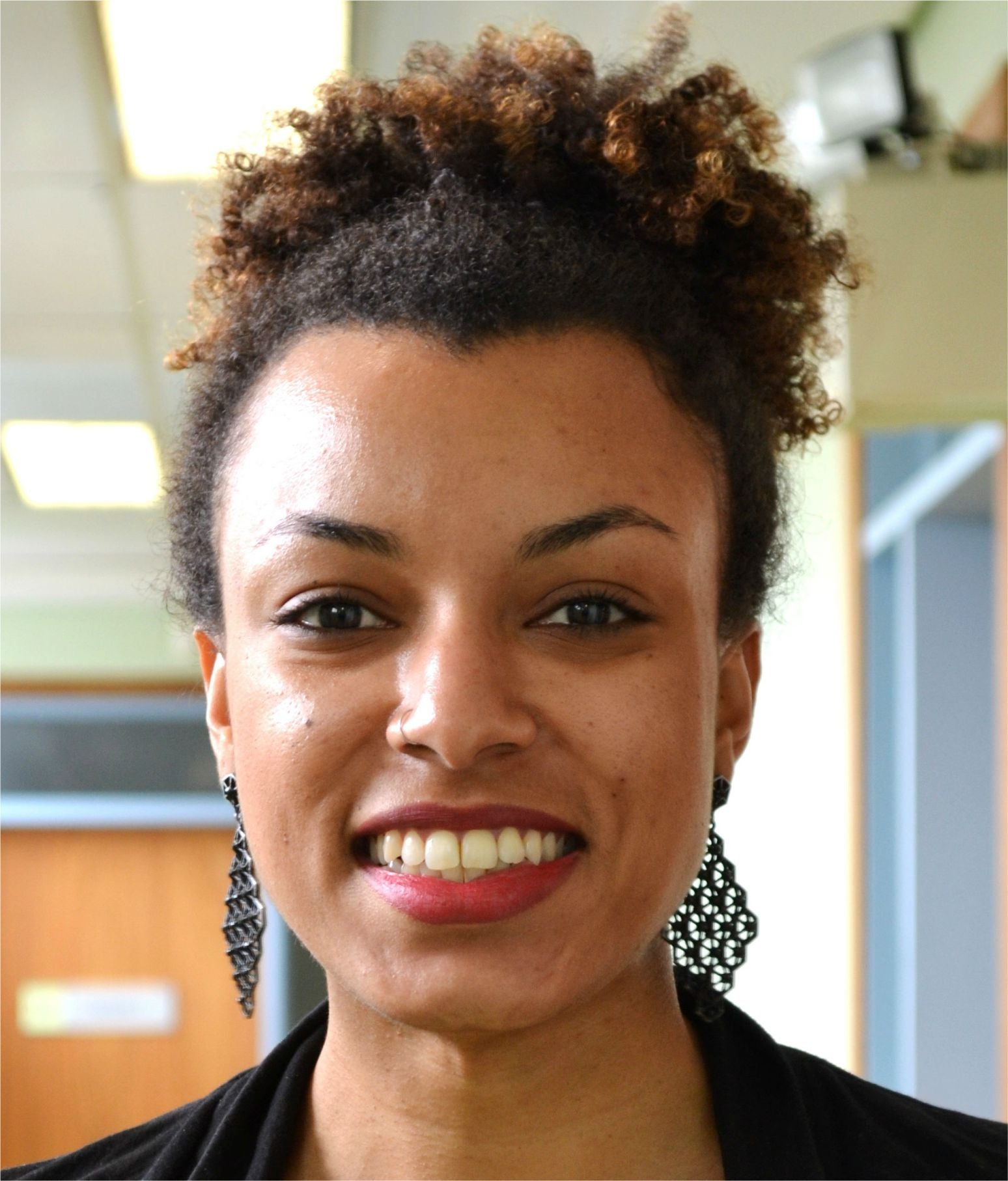 A photo of Janaina Calu Costa smiling