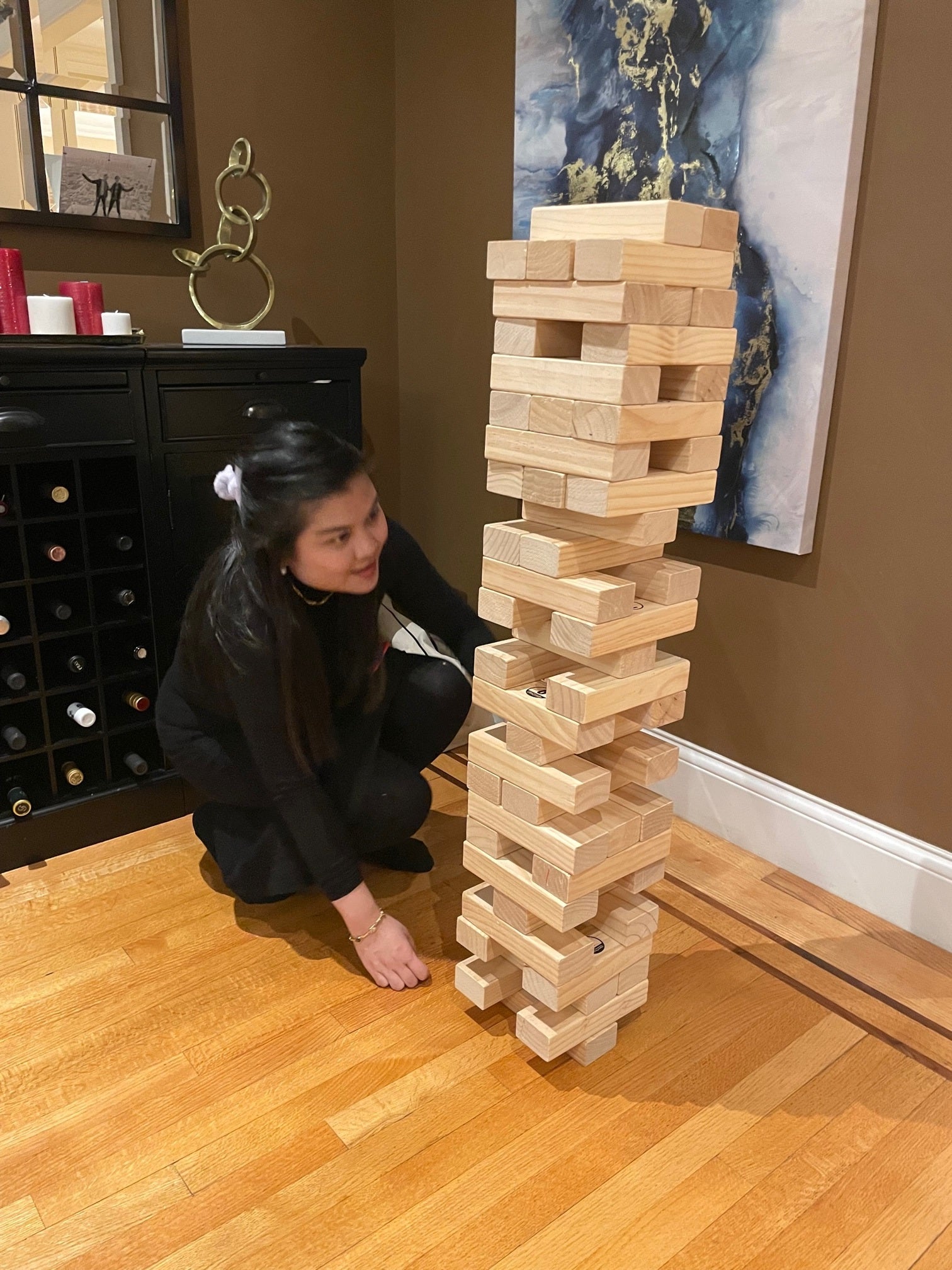 Kiwi’s starting the Jenga game.