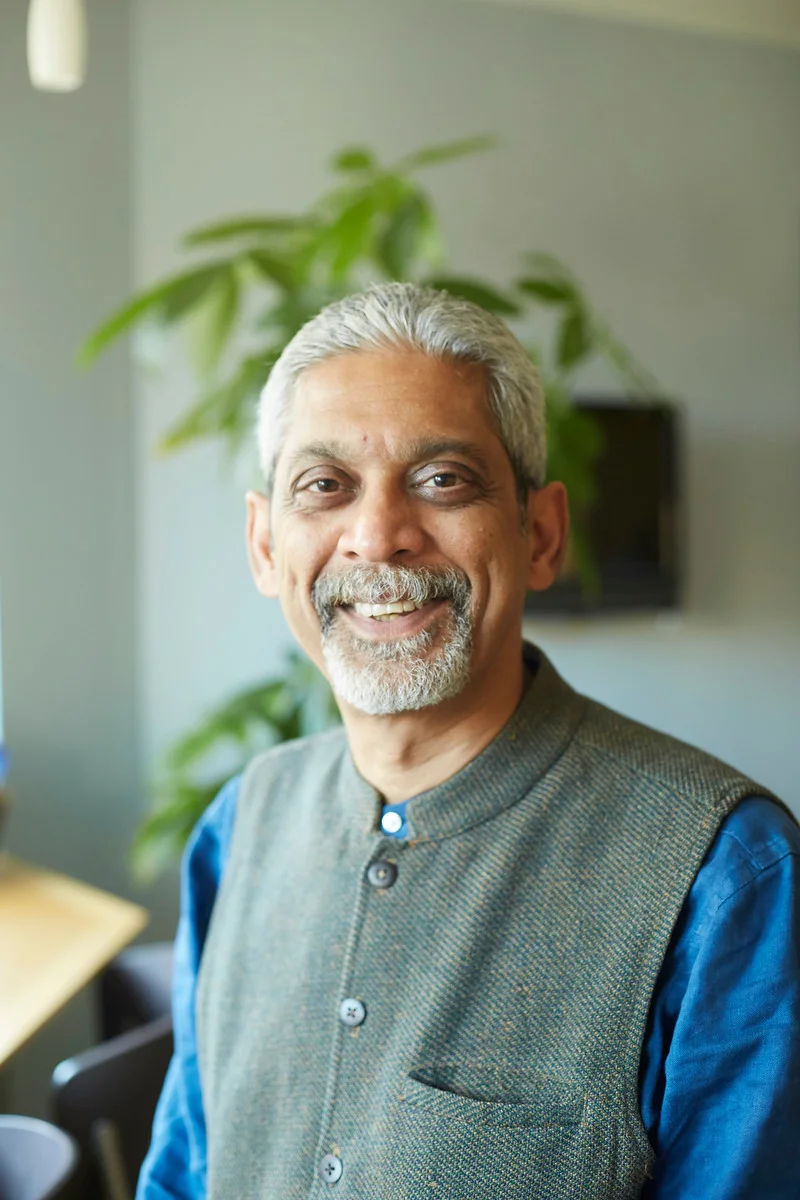 Headshot of faculty member Vikram Patel