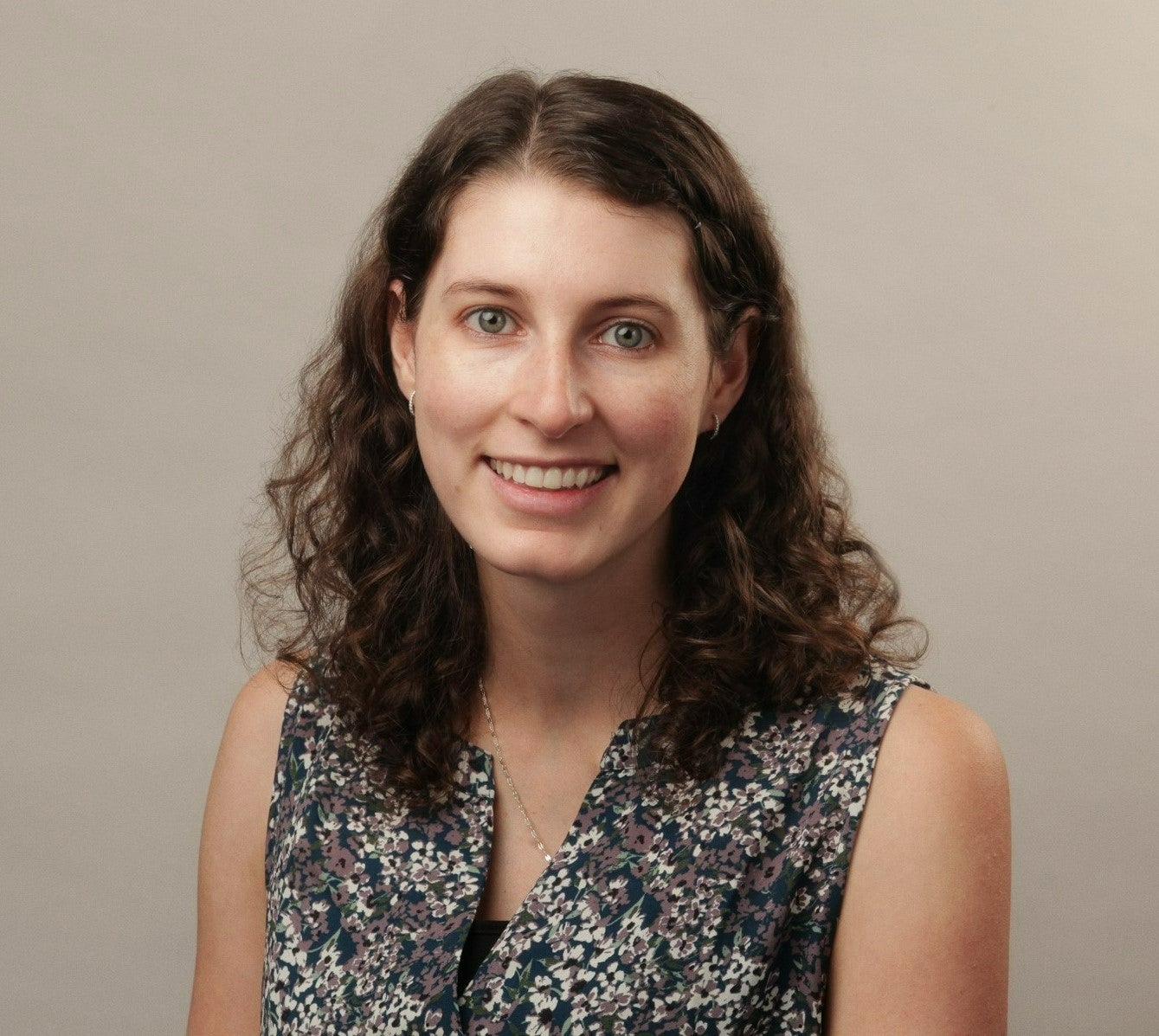 Headshot of Elizabeth Rogawski McQuade