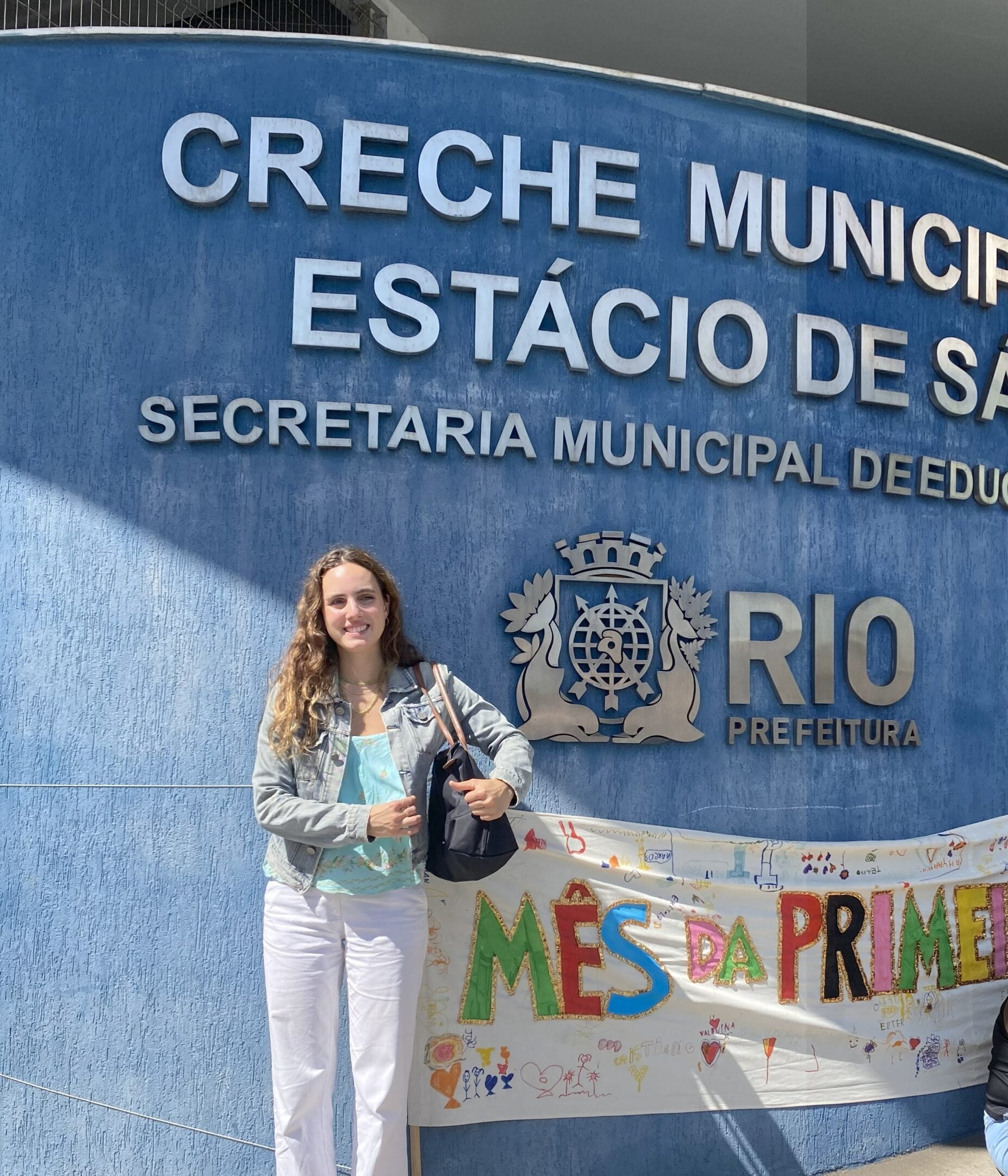 Luiza Lima Vieira outside the Municipal Department of Education in Rio