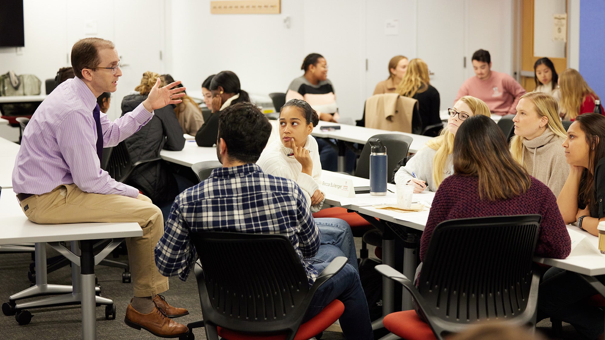 Health care economics professor Ben Sommers holds classroom discussion, fall 2023.