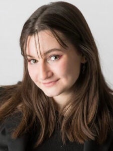 Sophie Szewp headshot