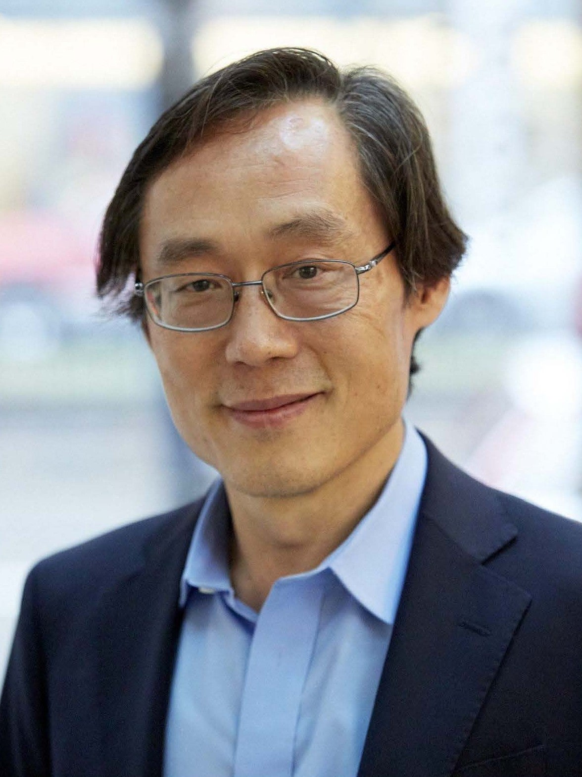 Headshot of Frank Hu