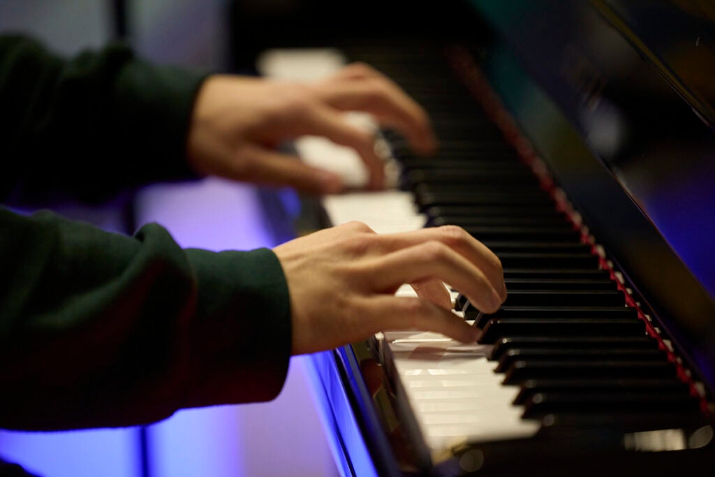Andrew Wu plays piano