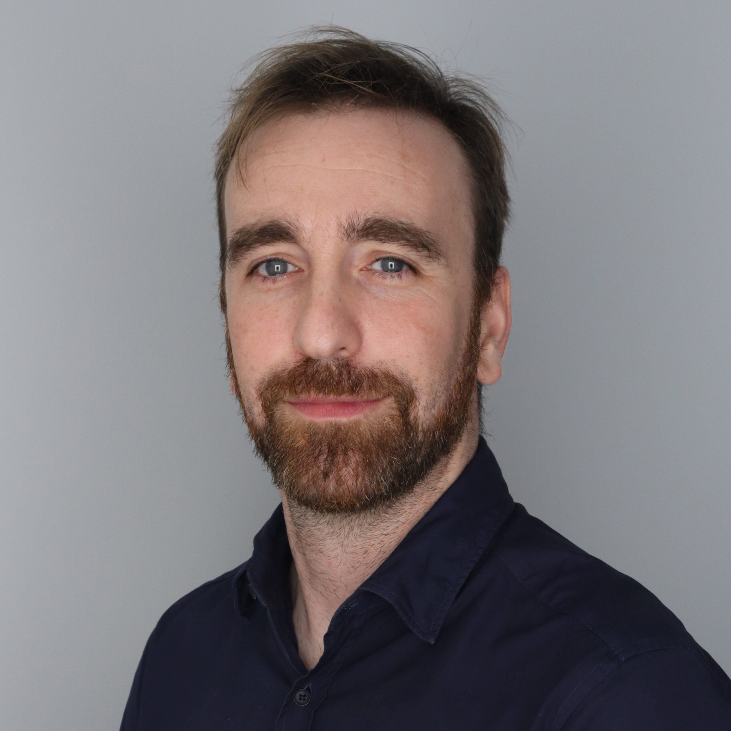 Headshot of David Garcia Lou