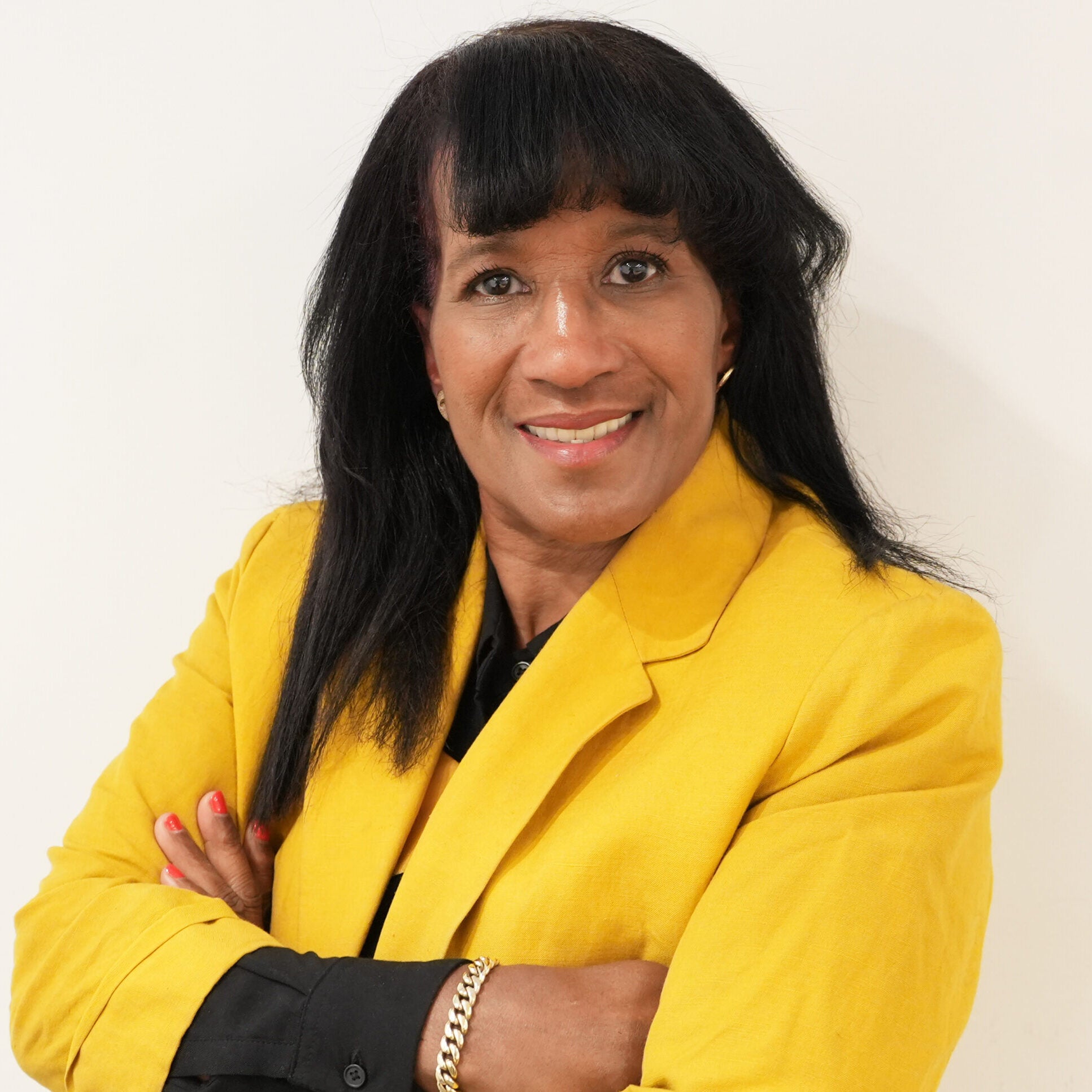 Headshot of Leslie Credle