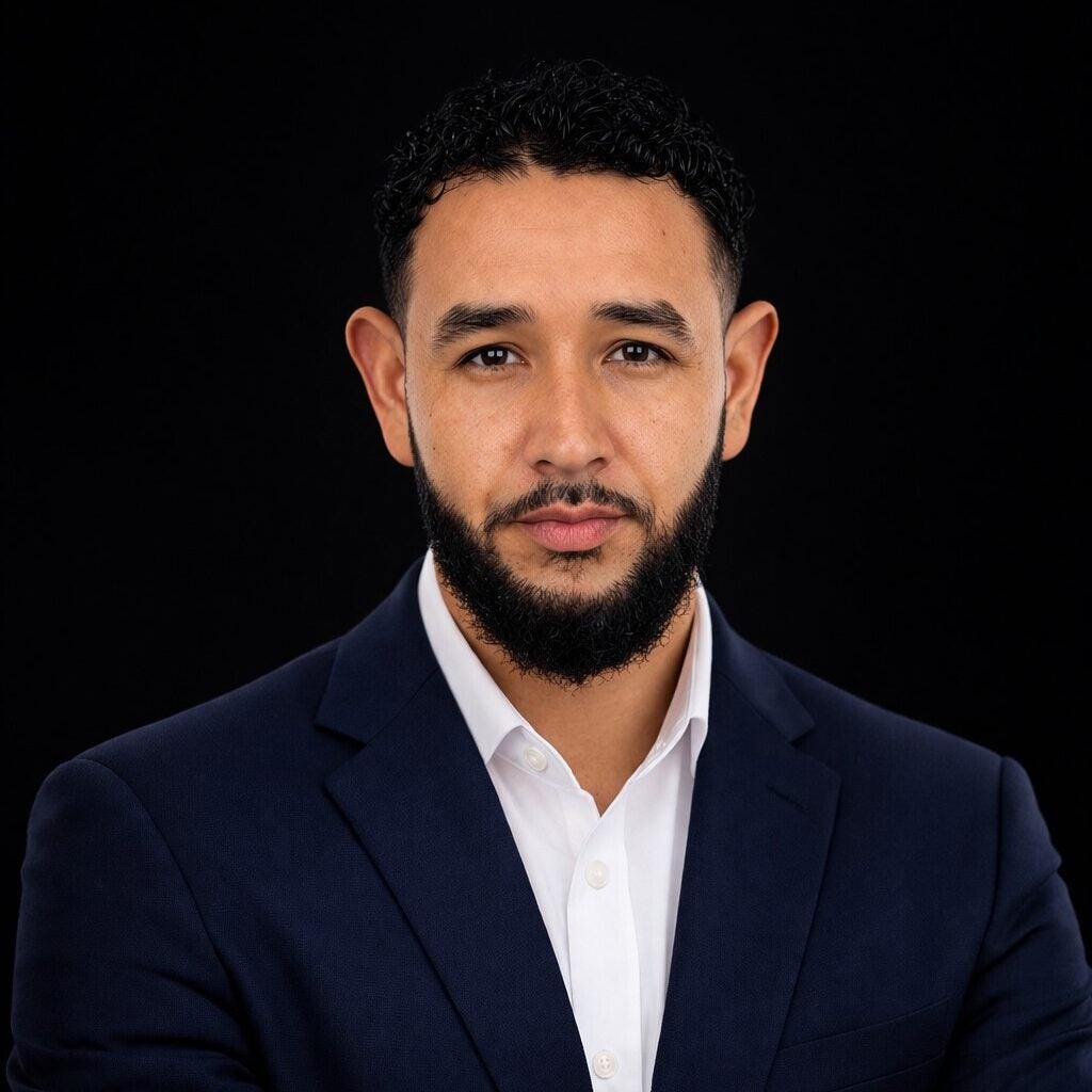 Headshot of Herson Padilla