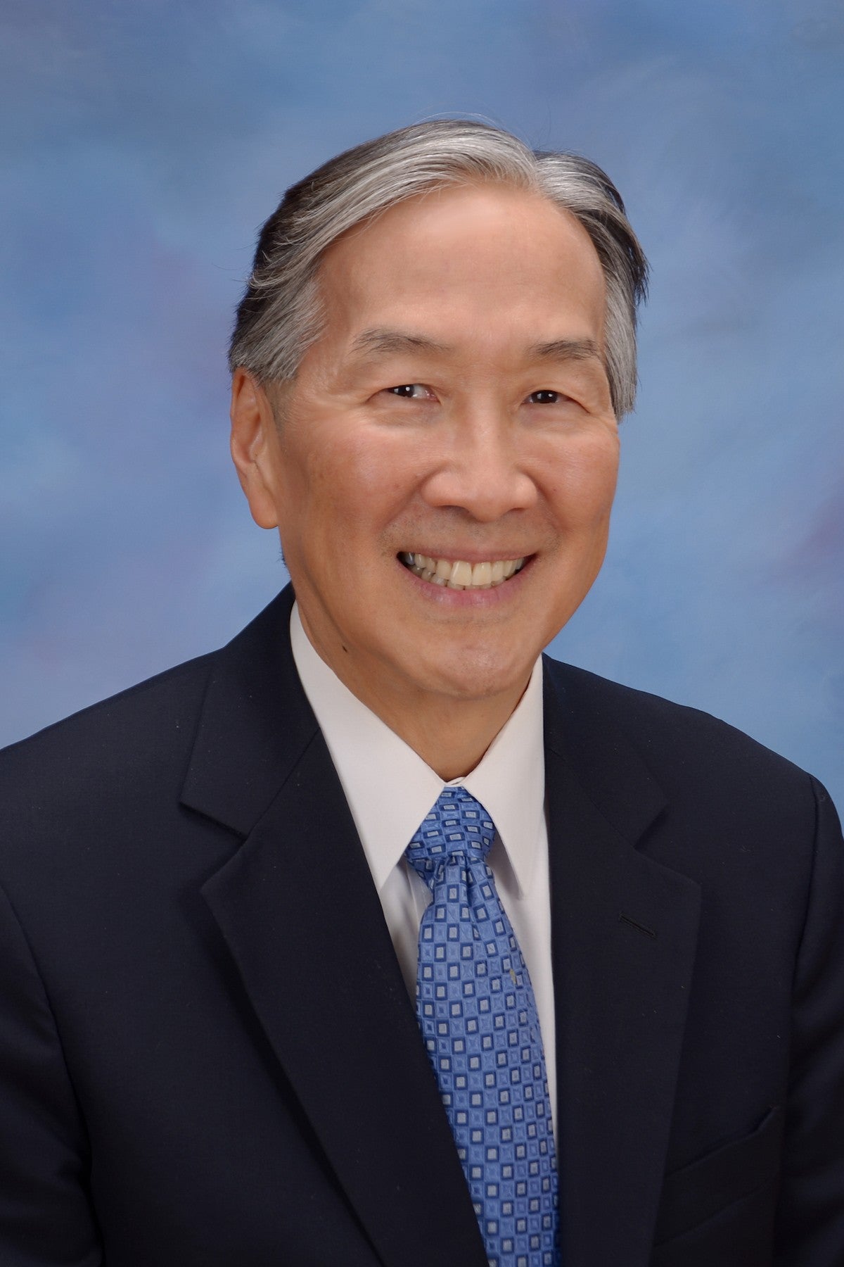 Howard Koh headshot