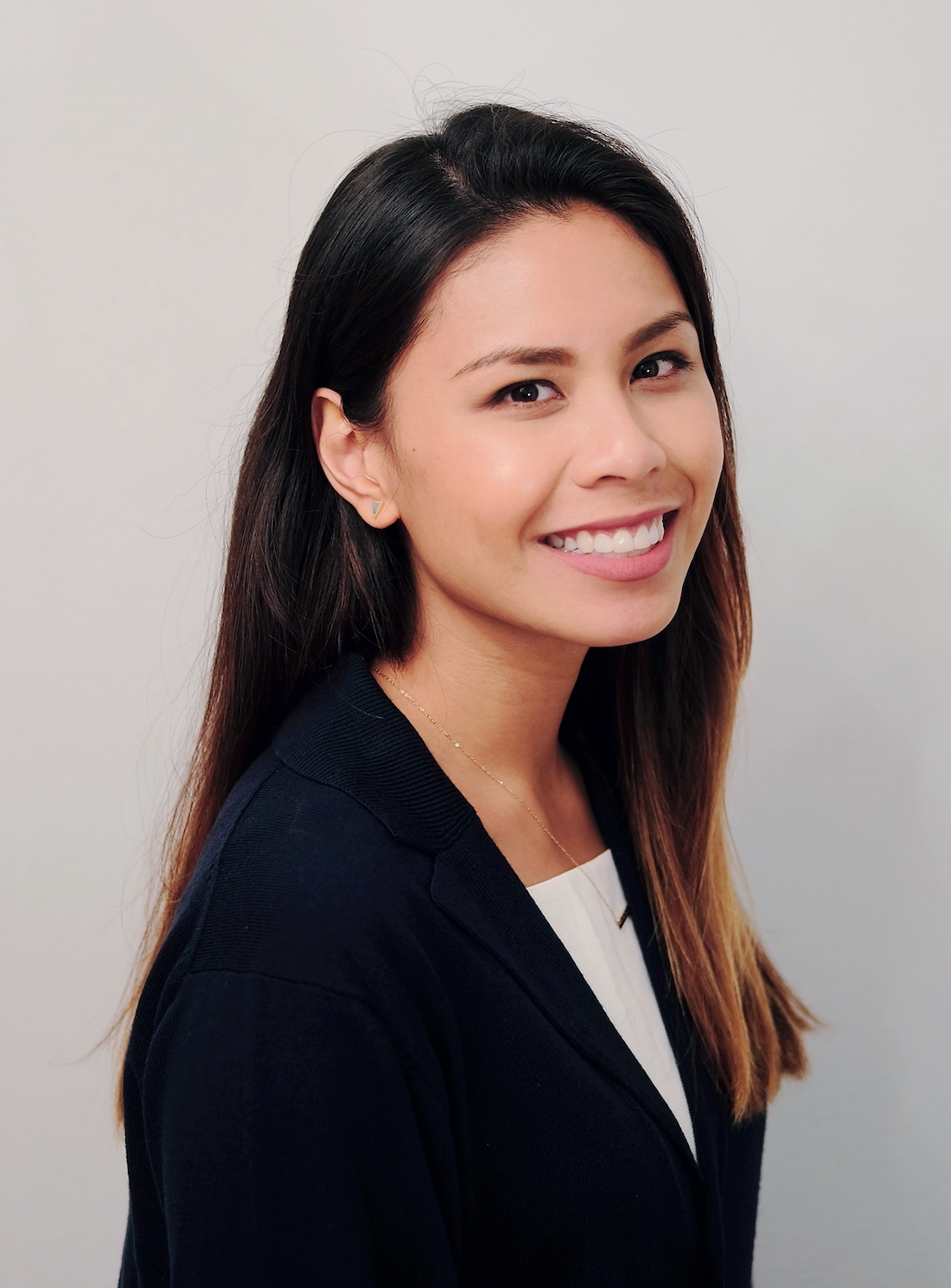 Patricia Santos headshot